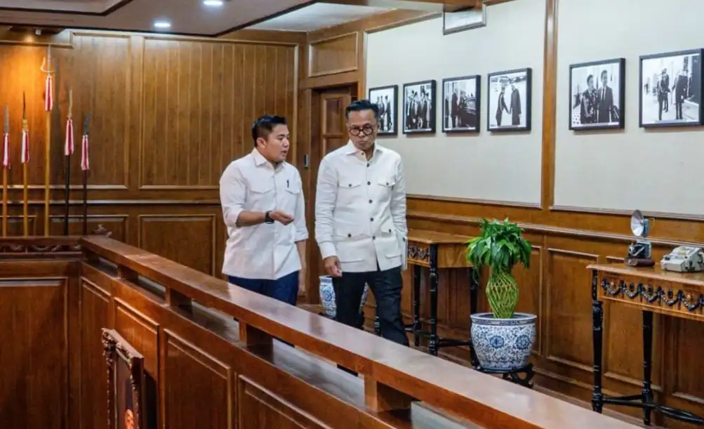 Malam Natal: Seskab Teddy dan Kepala BP BUMN Satukan Langkah Percepat Pemulihan Pascabencana