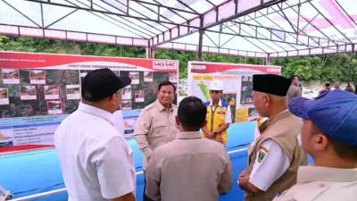 Pastikan Pemulihan Infrastruktur, Presiden Prabowo Tinjau Progres Perbaikan Jalan Lembah Anai Pascabencana